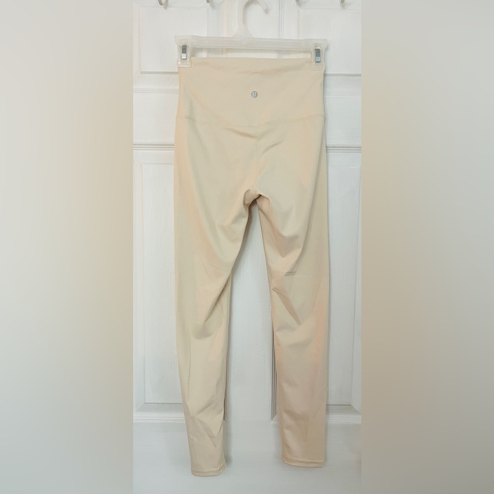 NWT Lululemon Size 4 Cream Align Pant Leggings 25” 2 small stains (see pictures)